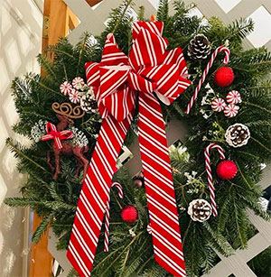 wreath300 Christmas Wreath