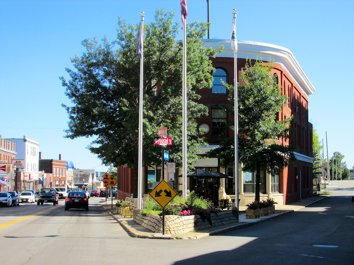 Pleasant and Main 9 2 22