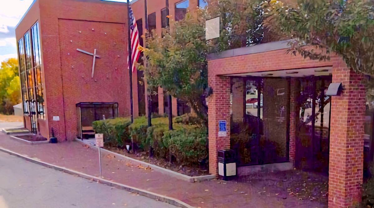 205 School Street Gardner MA 1