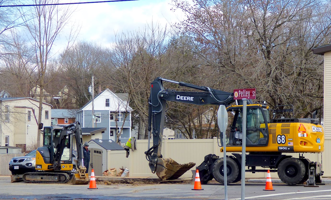 DPW Pelley Street Water Main Break 1